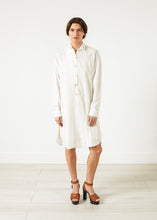 Load image into Gallery viewer, Pleated Sleeve Tunic in White