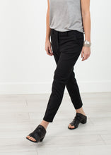 Load image into Gallery viewer, Stretch Fitted Pant in Black