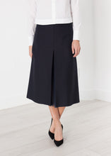 Load image into Gallery viewer, Tulle Pleat Skirt in Navy