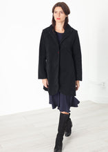 Load image into Gallery viewer, Griffon Coat in Black