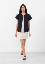 Load image into Gallery viewer, Sleeveless Cape Jacket